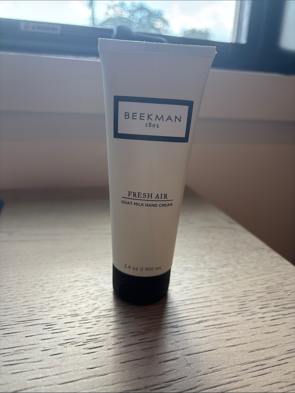 Beekman 1802 Fresh Air Goat Milk Hand Cream - White & Black